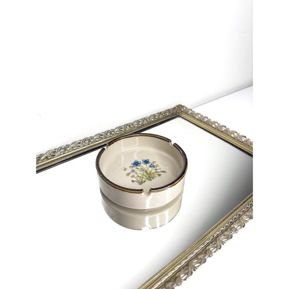 Vintage Otagiri Floral Ceramic Ashtray - Mid-Century Design, 3 slot Japan Stonew - Picture 2 of 10